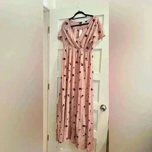 Finley Floral Maxi Dress in Pink size large